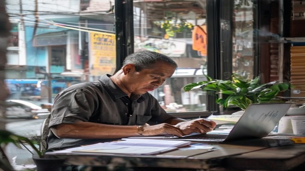 Ilustrasi strategi bisnis sukses dengan rencana yang matang dan eksekusi yang efektif